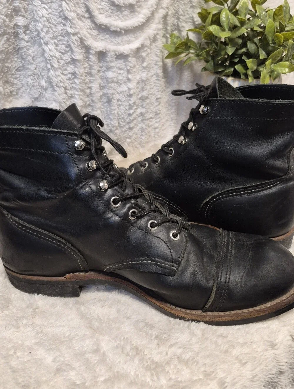 Red Wing Heritage Boots Iron Ranger 8084 Men's Sz 10.5 Black Leather